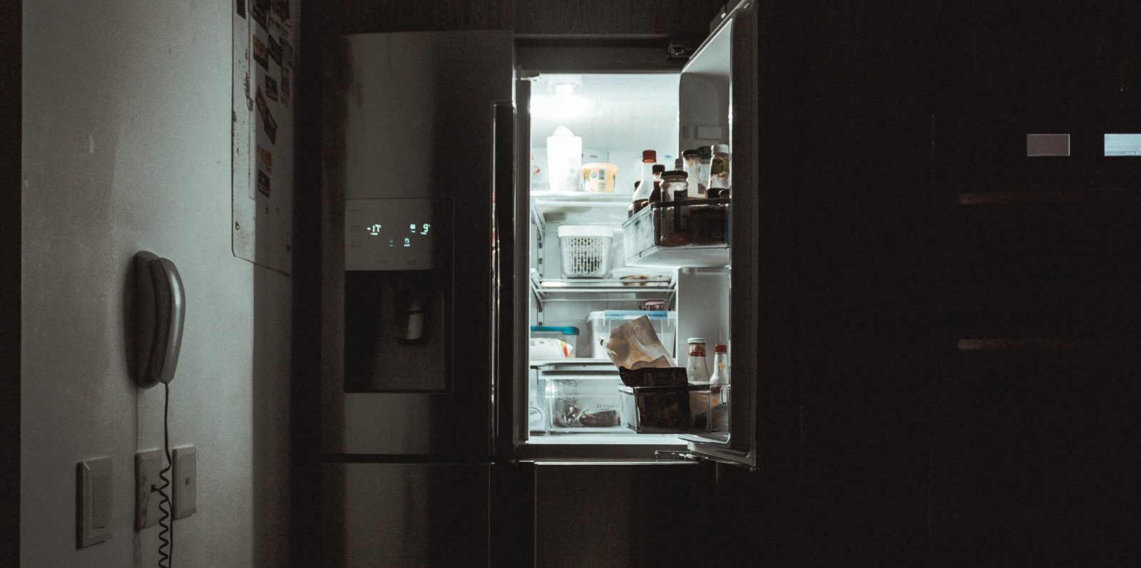 Comment entretenir son réfrigérateur pour éviter de trop consommer